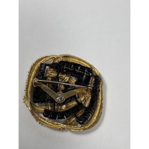 Gold Tone Emerald Green Rhinestones Vintage Brooch Double Layered FLAW - Picture 10 of 10